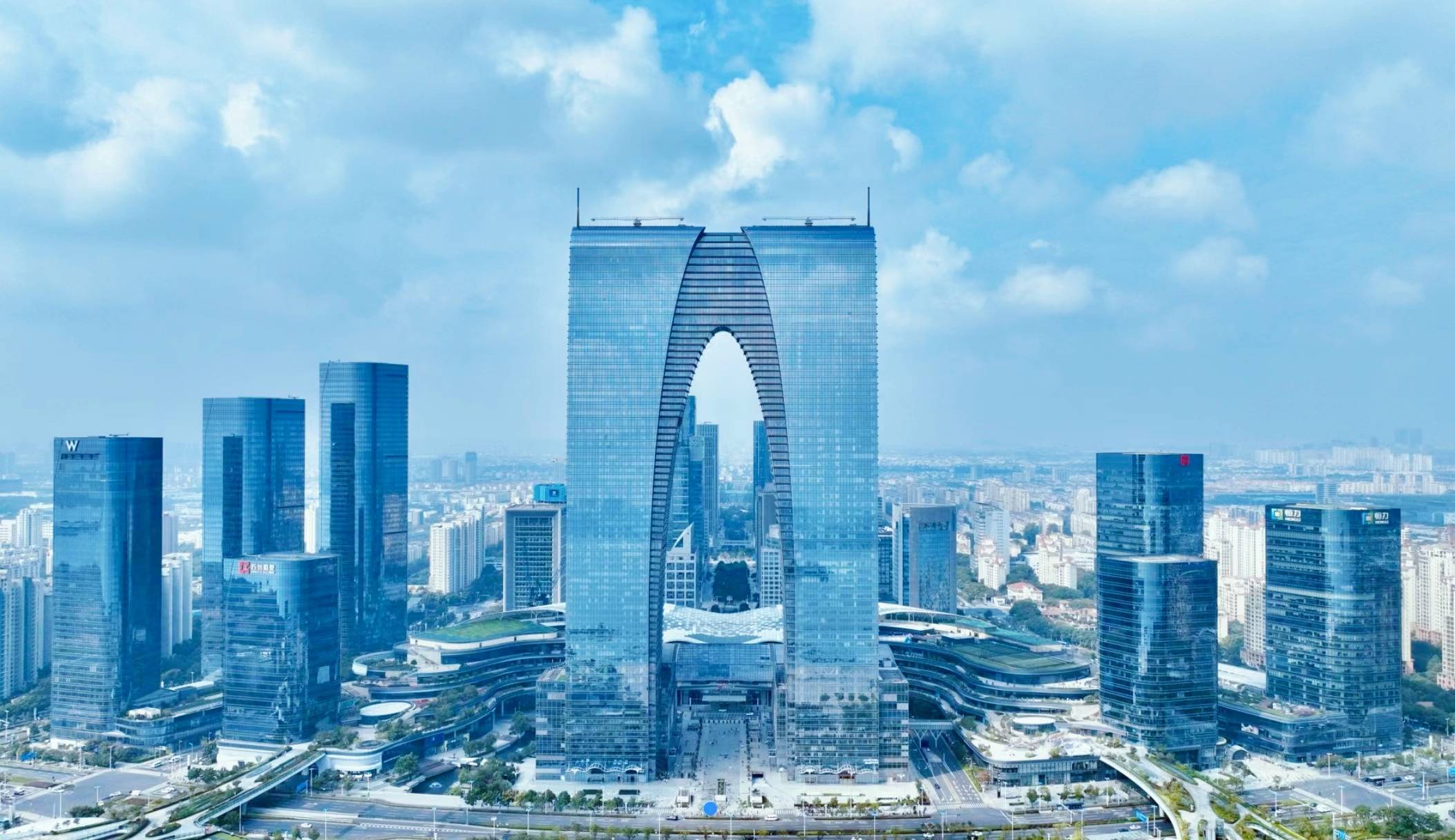 东方之门 - 苏州市写字楼出租信息